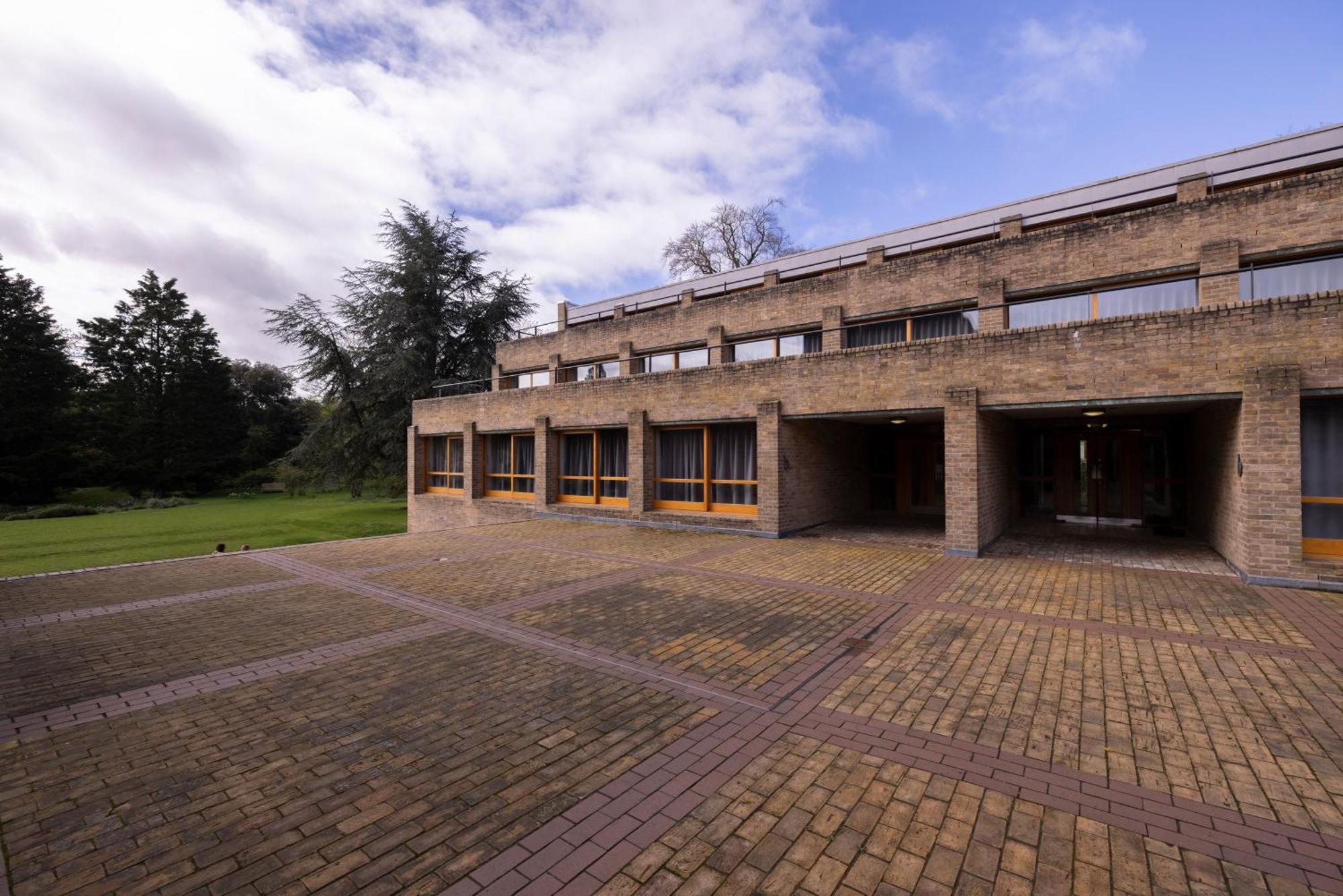 Harvey Court Gonville And Caius College CBG Exterior foto